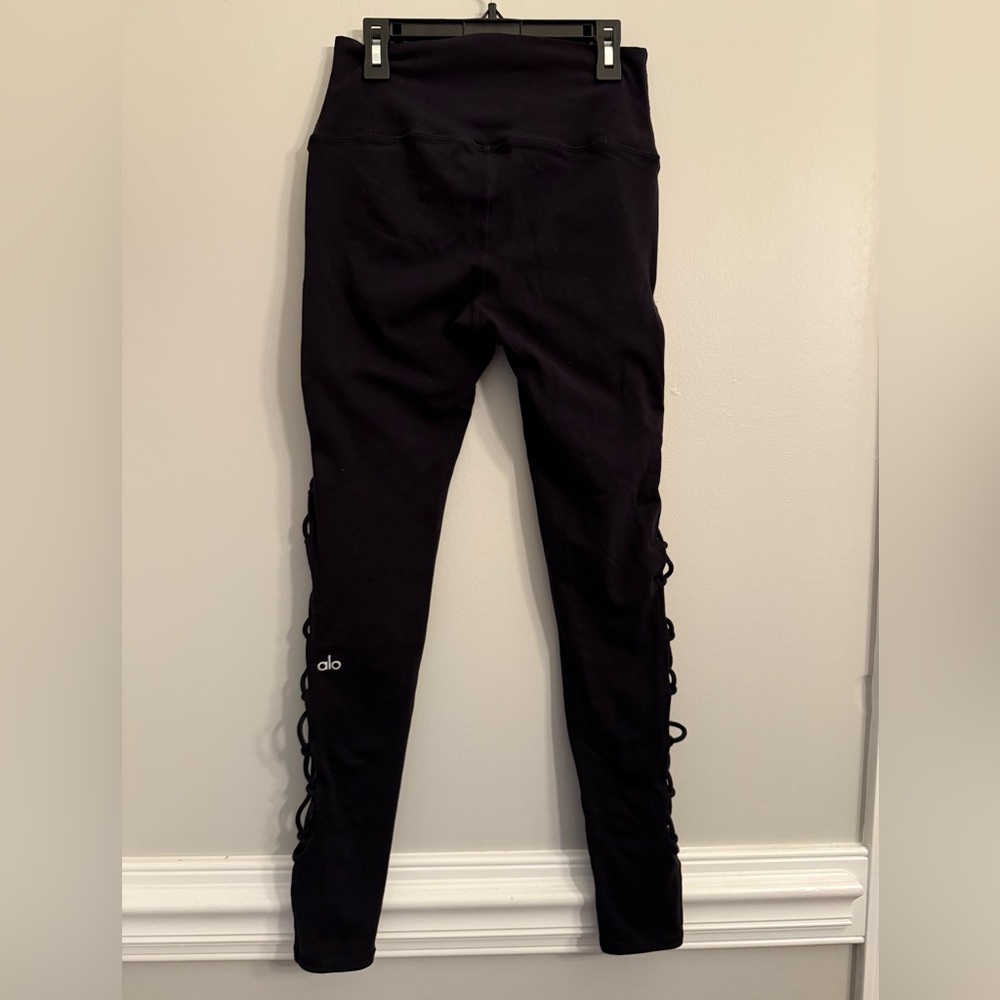 ALO Yoga Black Leggings with Side Details